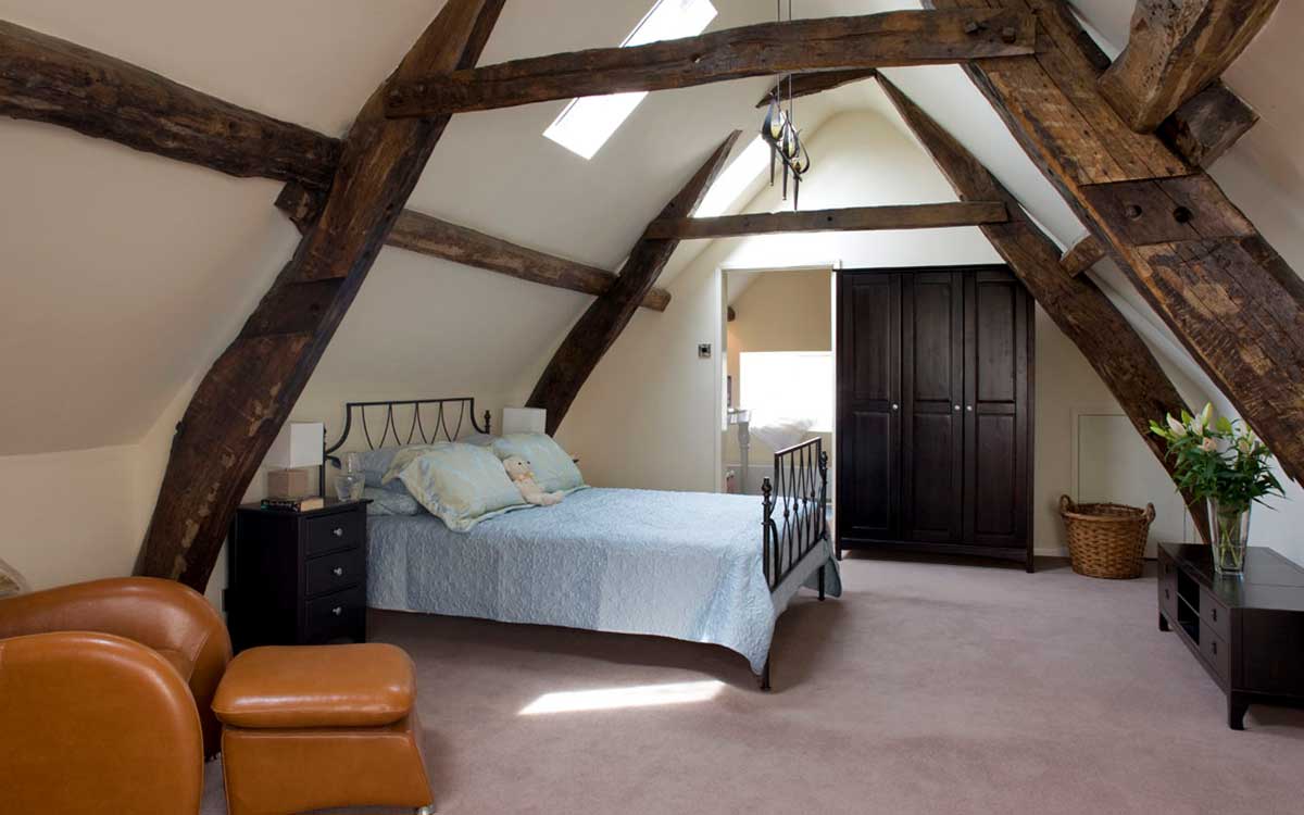 Morton House loft master suite with king size bed